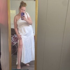 Single shoulder white ankle length dress bow on shoulder